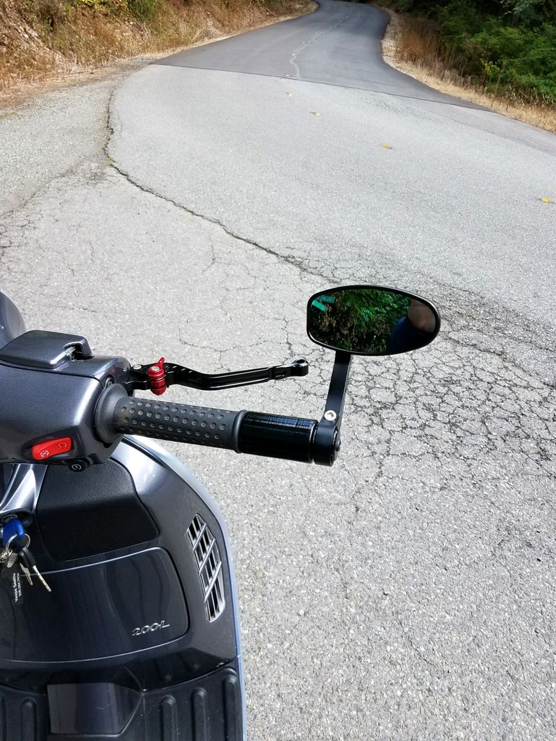 GT200 BAR ENDS WITH MIRRORS.jpg GT200 BAR ENDS WITH MIRRORS.jpg