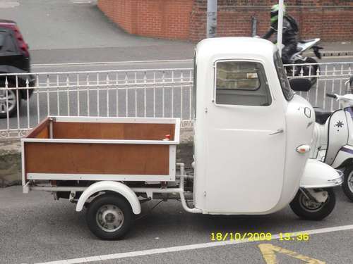 scoot10.jpg scoot10.jpg
