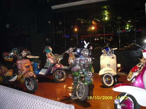scoot6.jpg scoot6.jpg