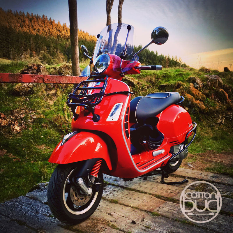 Vespa On Bridge.jpg Vespa On Bridge.jpg