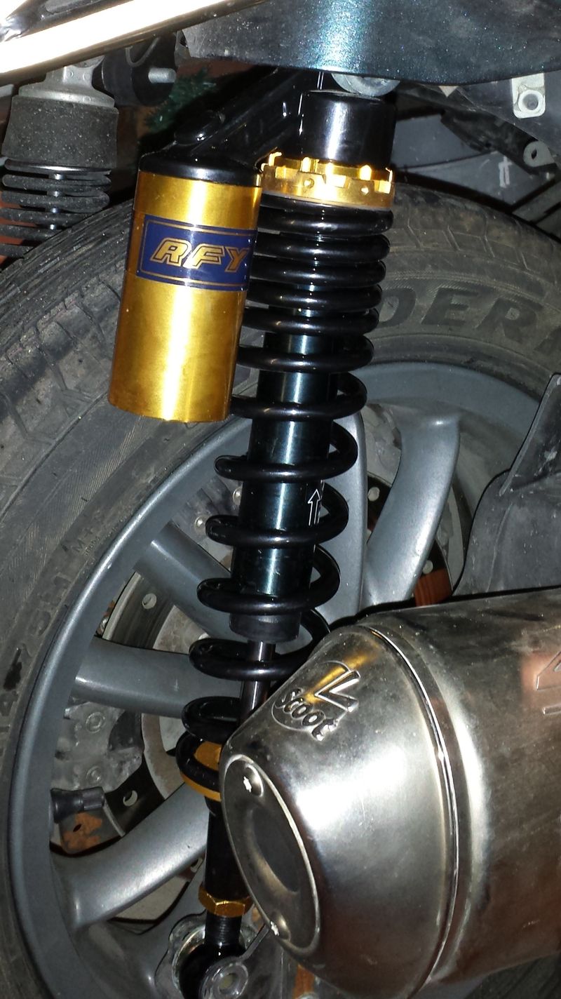 New Rear Shock 1.jpg New Rear Shock 1.jpg