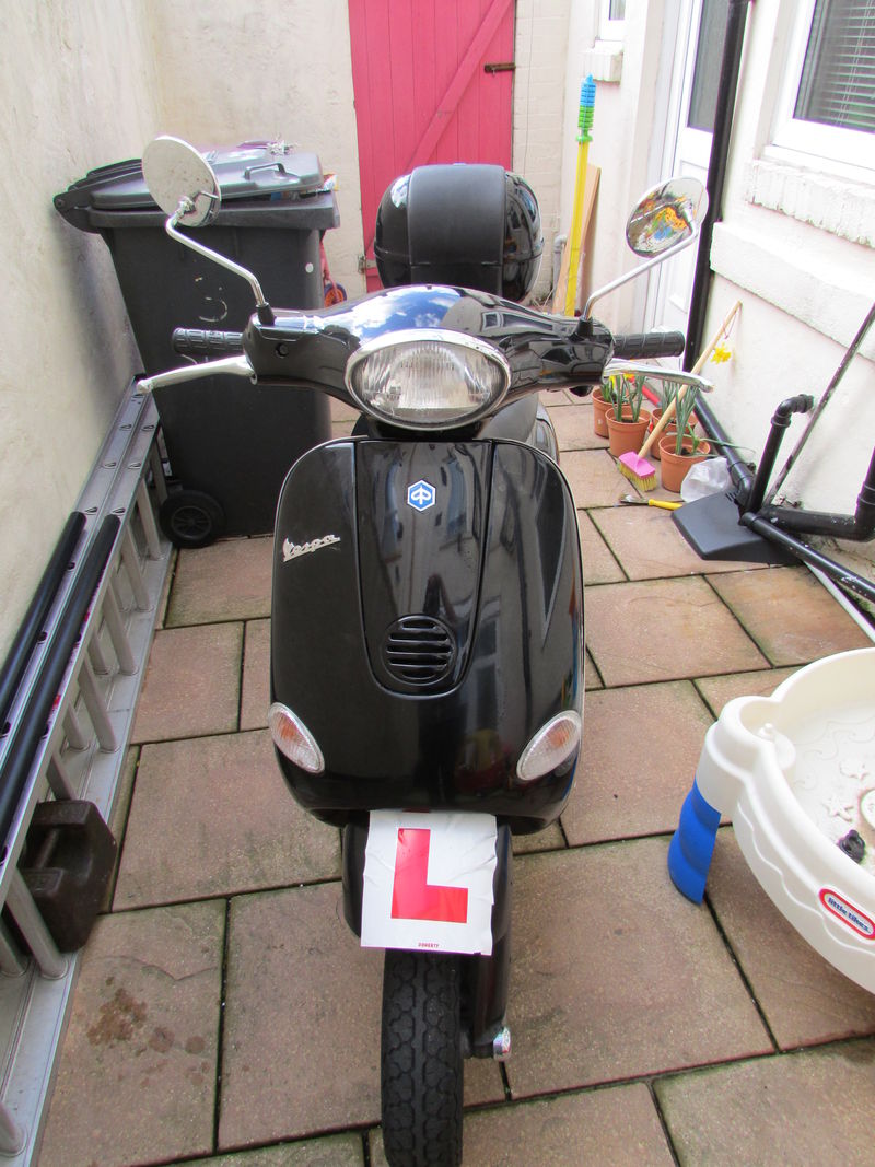 Tax disk on it has expired 30th Sept 13, however it will appear as taxed as  I ordered it online yesterday after I had his mot done and re-newed his ...