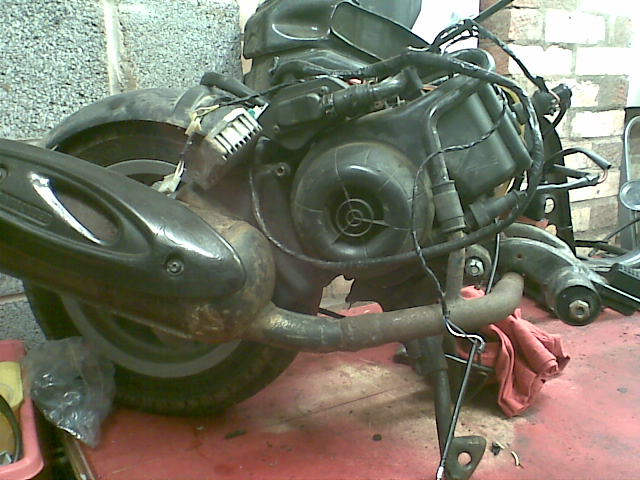Modern Vespa : Advice Please : Wiring Zip50(Cat) / ET2 engine