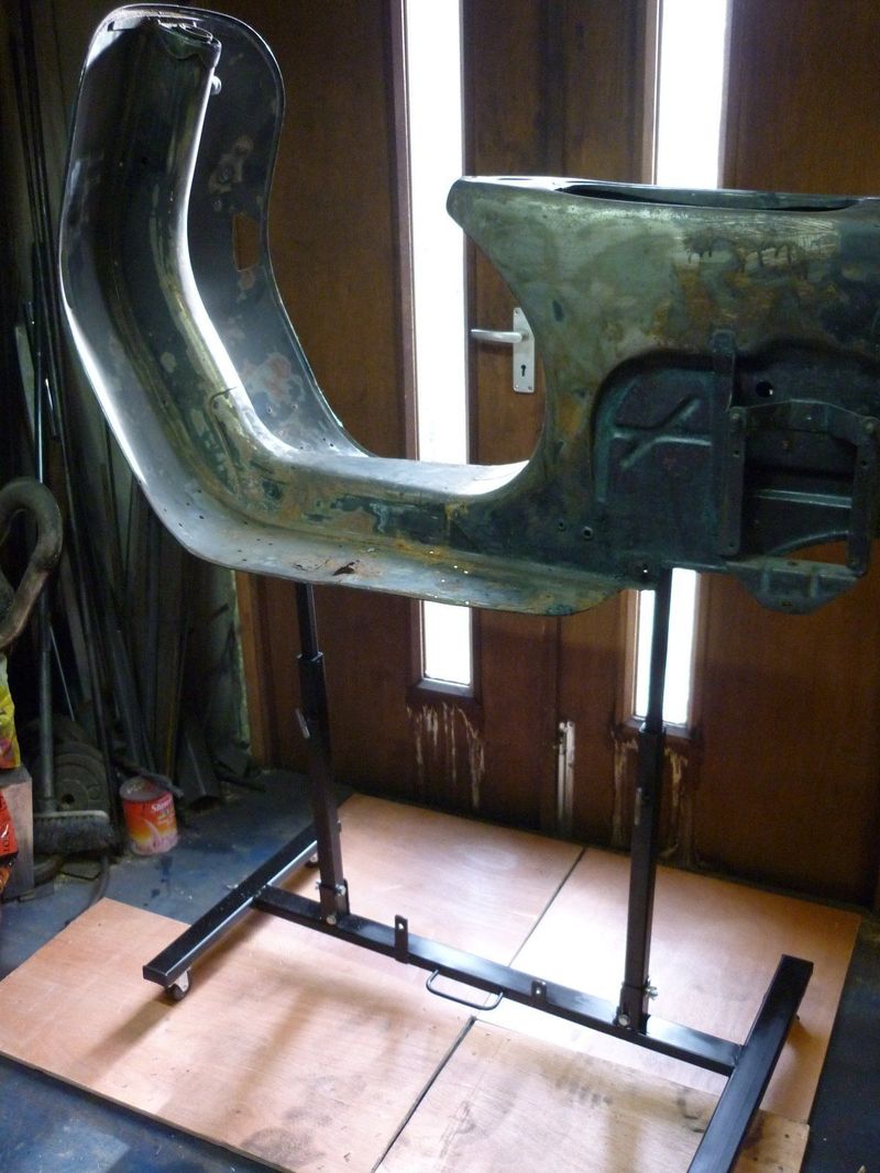 Modern Vespa Large Frame Re Build Repair Stand Mobile Modern Vespa