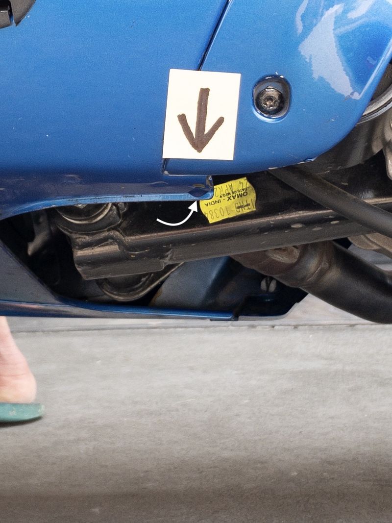 Vespa Oil Drip.jpg Vespa Oil Drip.jpg