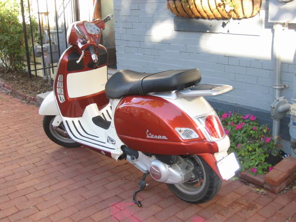 modern vespa 2005 gt200 w custom paint modern vespa 2005 gt200 w custom paint