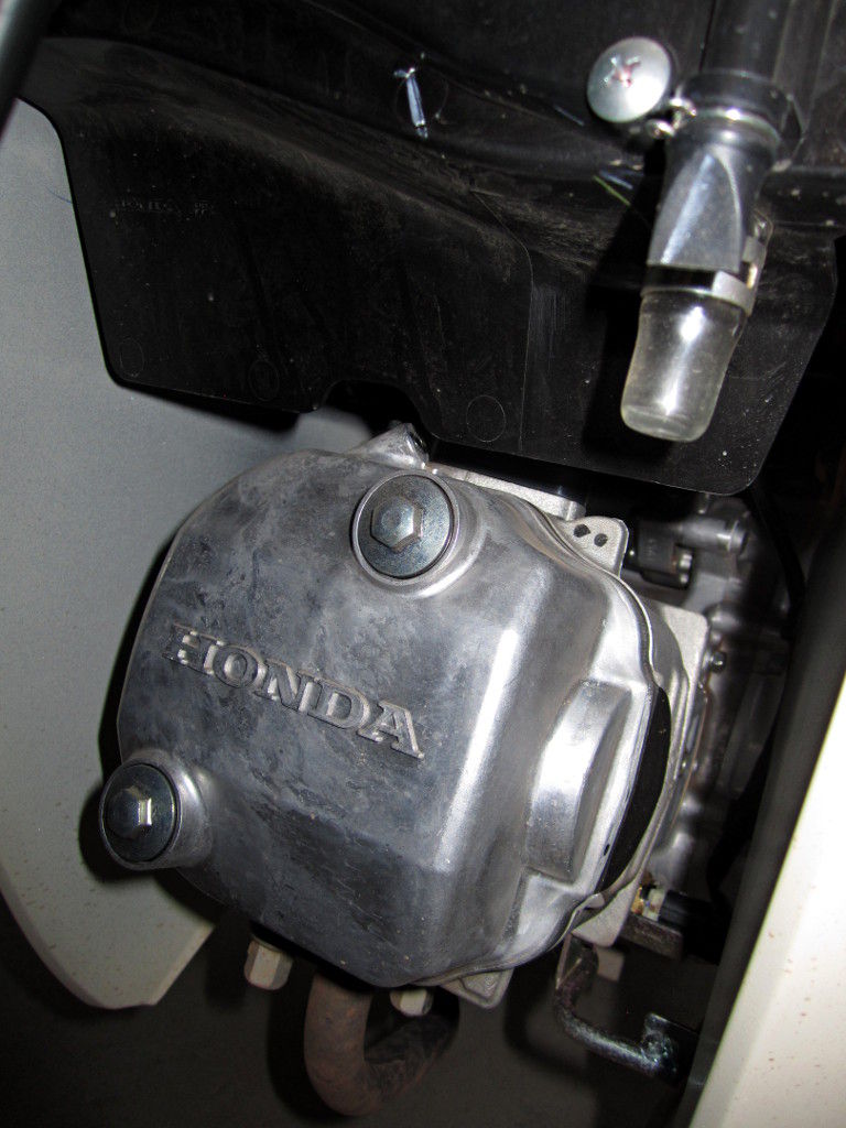 Modern Vespa : Honda Super Cub video