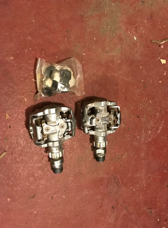 Pedals 1.jpg Pedals 1.jpg