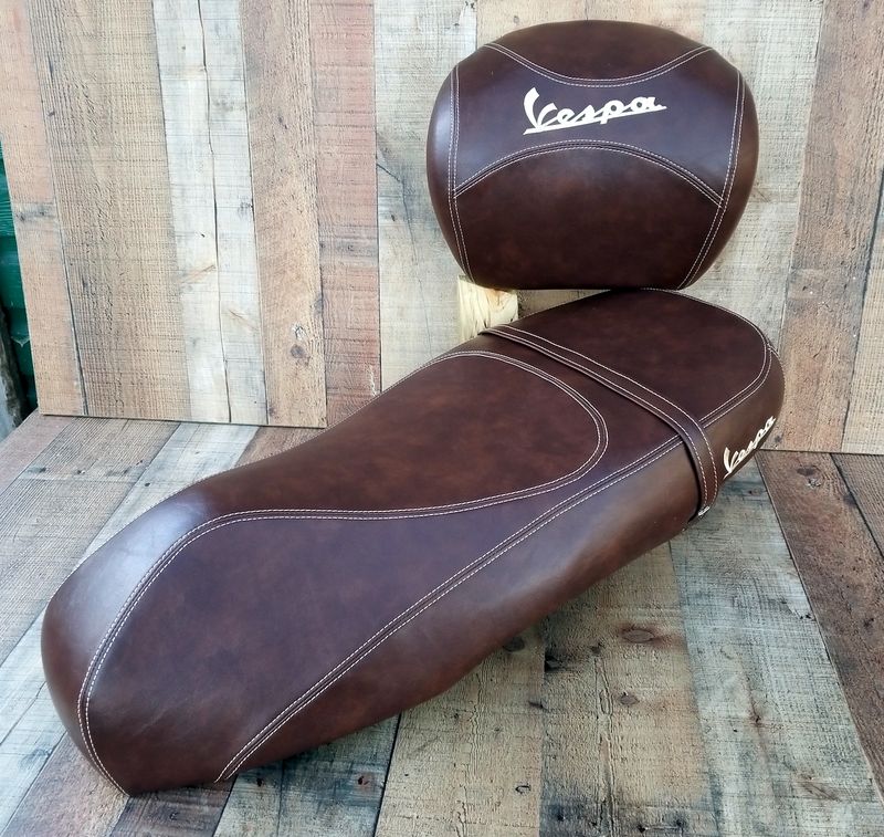 gtseatcover.jpg gtseatcover.jpg