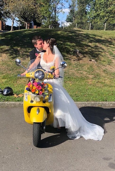 weddingvespa copy.JPG weddingvespa copy.JPG