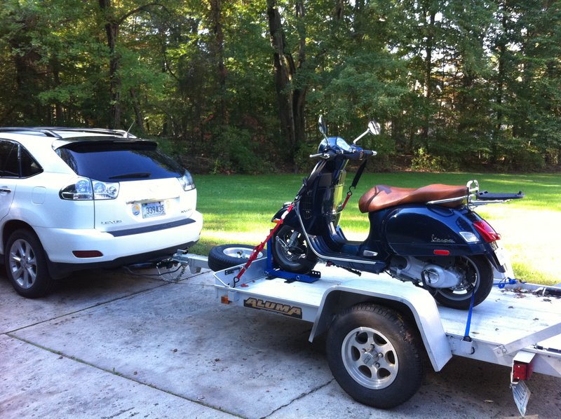 Modern Vespa Trailer vs. Versa Haul advise?