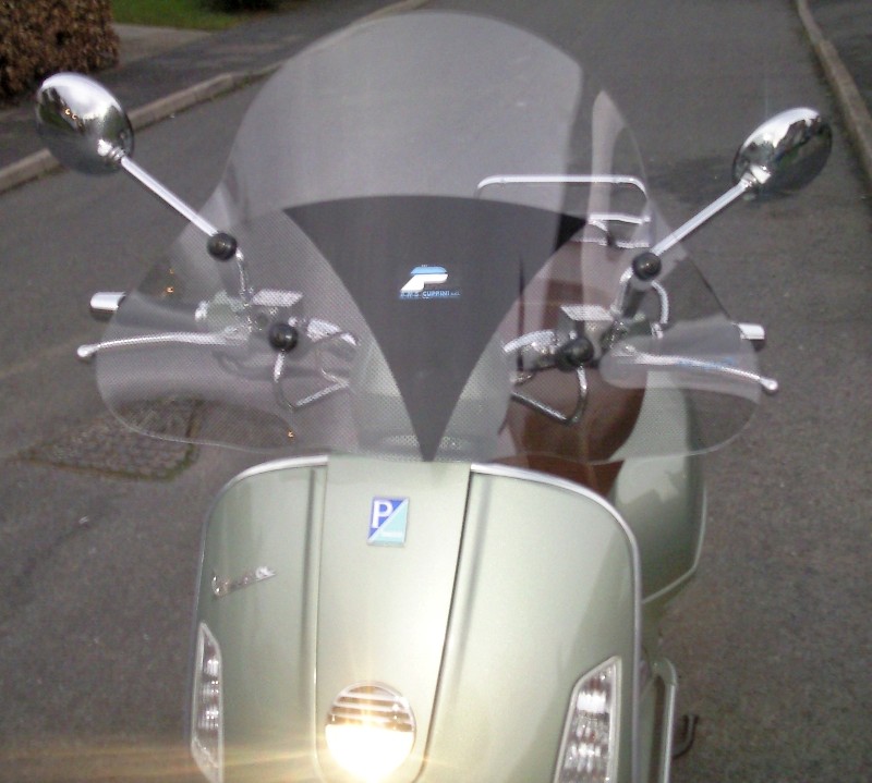 Modern Vespa GTS windshield for GTV