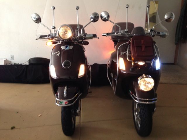 Modern Vespa Gts Gtv Lxv Bright Eyes Kit
