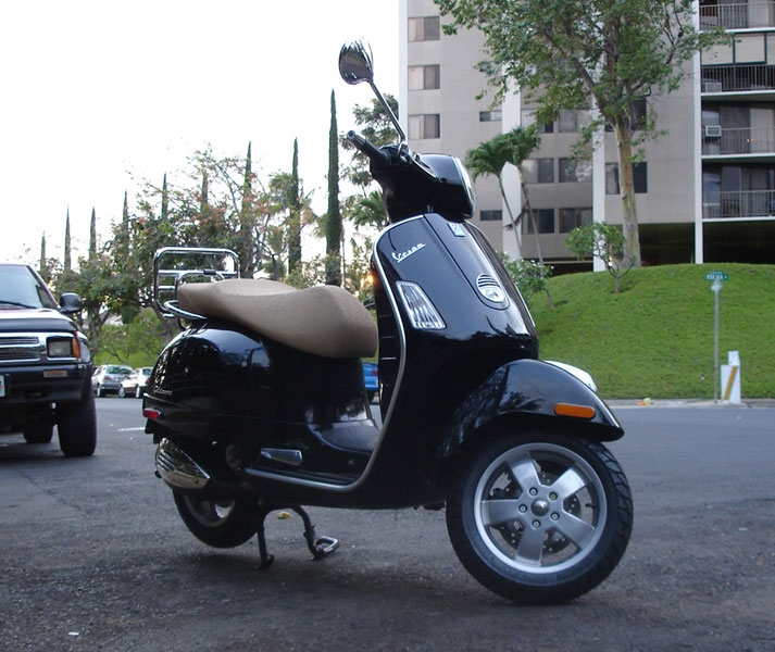 vespaGTS_18jun06_1.jpg vespaGTS_18jun06_1.jpg