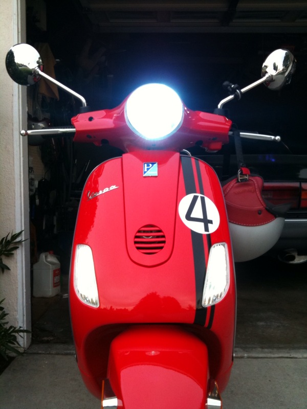 Modern Vespa LED turn signals
