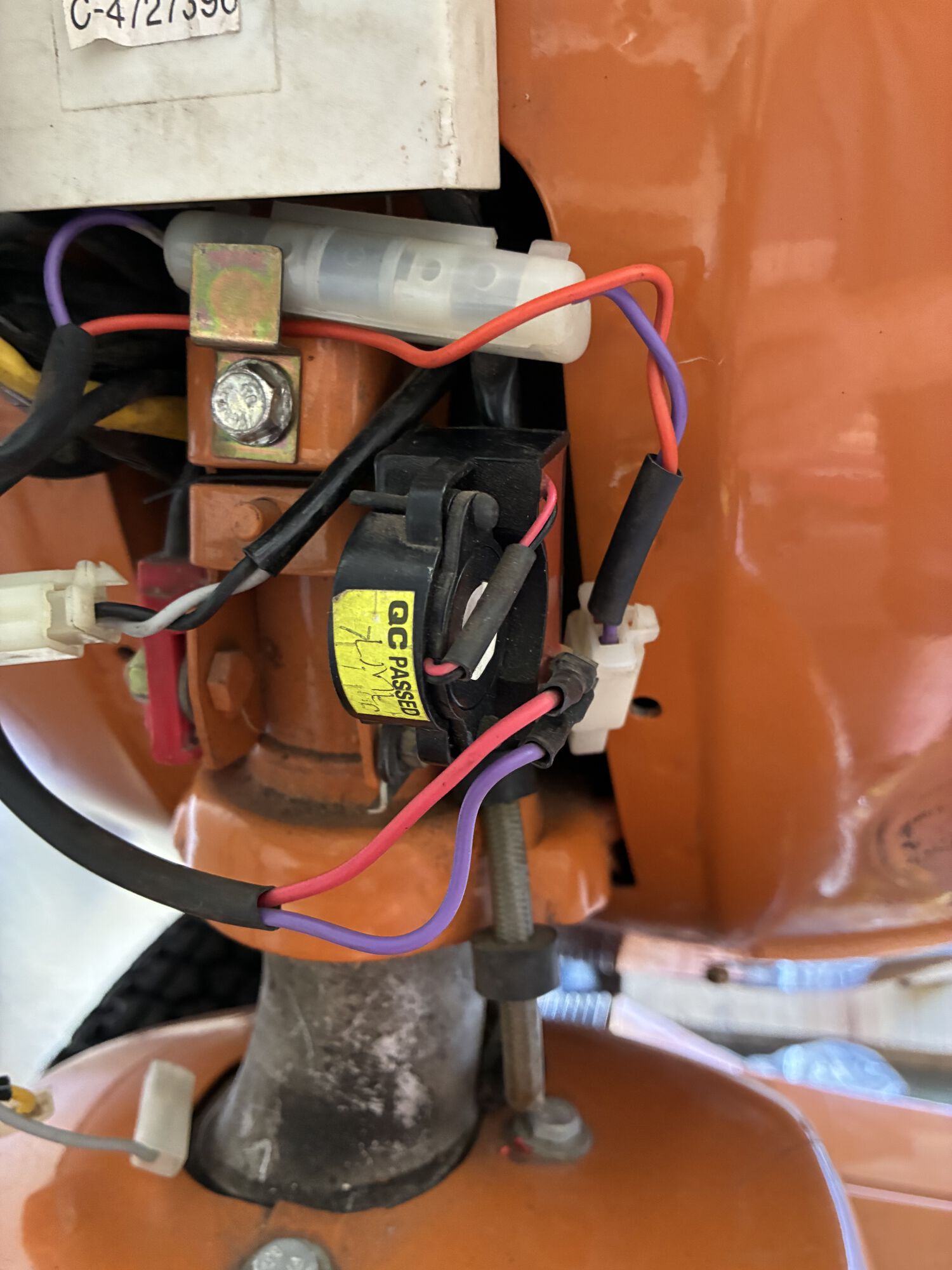 Modern Vespa : Why Is This Fuse here?