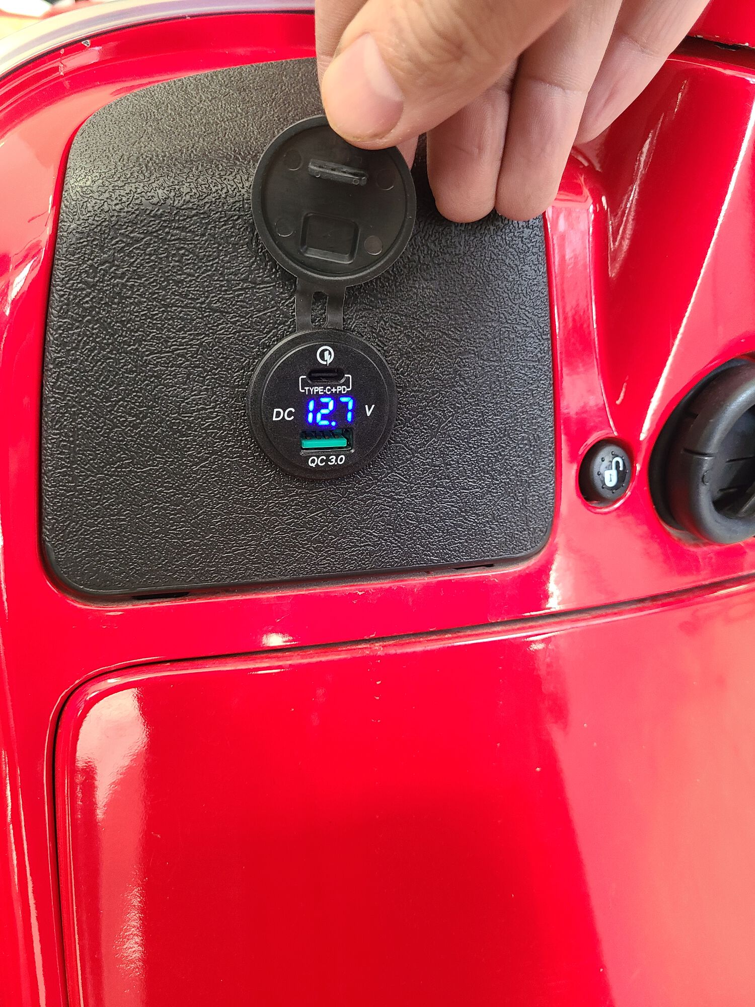 Modern Vespa : Cosmetic Mods. (that cost little)