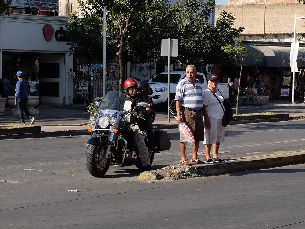 Noted: Foot and motor traffic get seriously close to one another here, too.