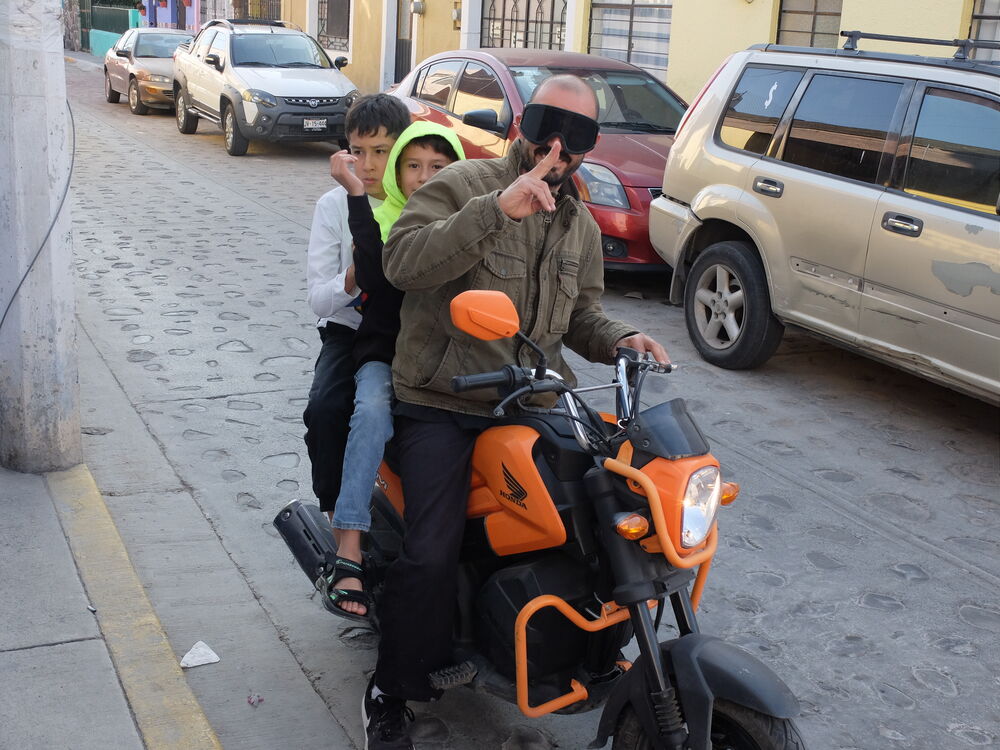 Navi Dad: Average number of passengers seen on Navis: Two.