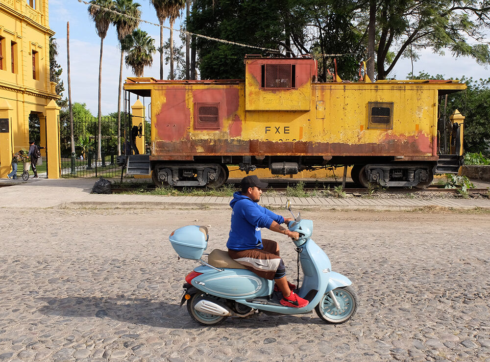 This is as close to a Vespa as I got in this part of Mexico. (Yes, they exist, but not here.)