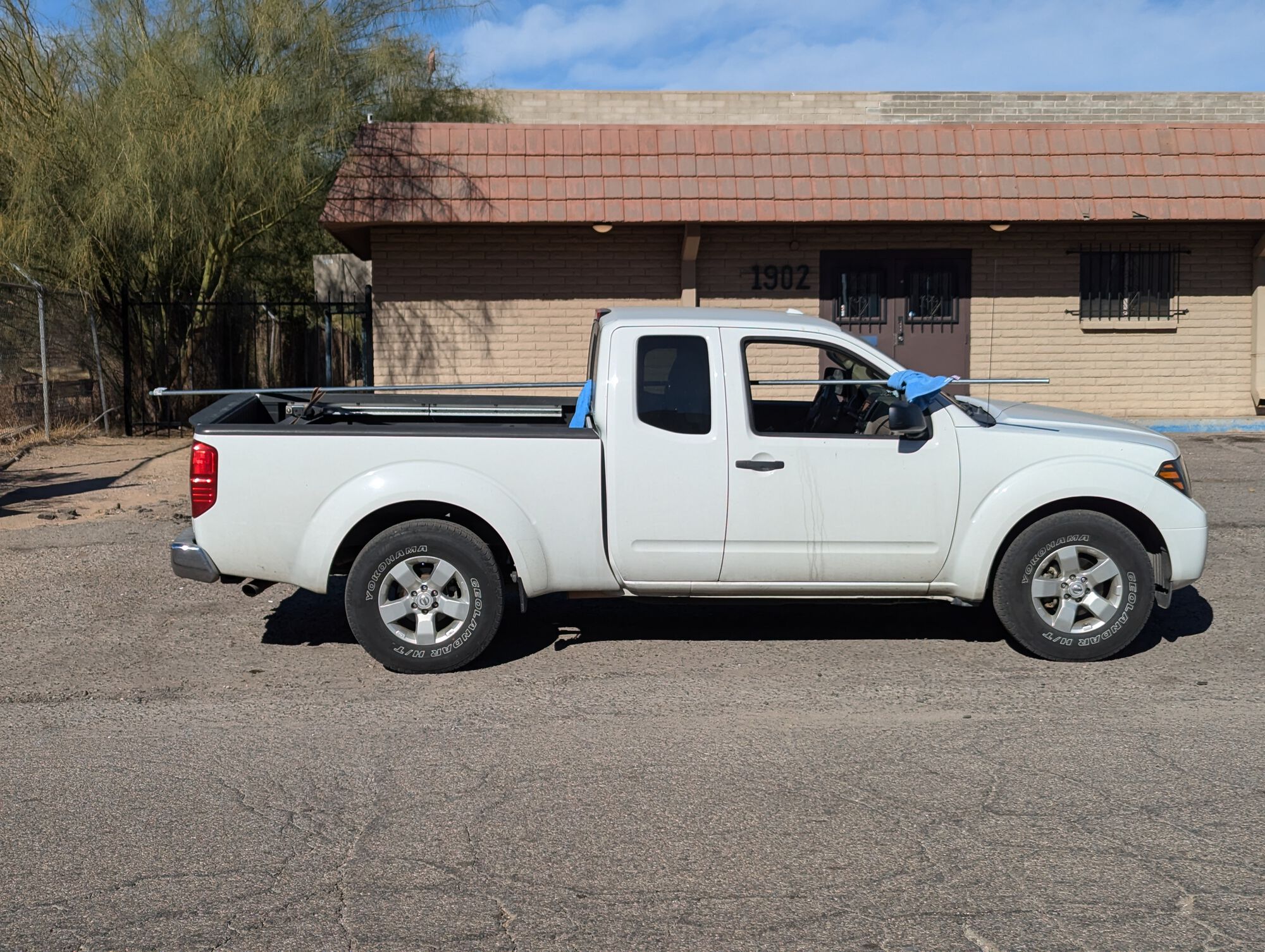 If it's stupid but it works...

Another reason why cab sliding windows are worth it.

Sad bit is, the truck wouldn't fit in the garage.
