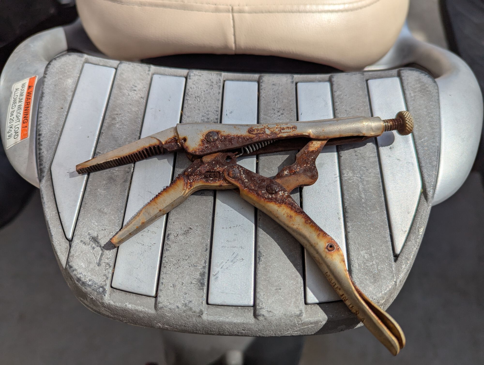 Auxillary tap removed.