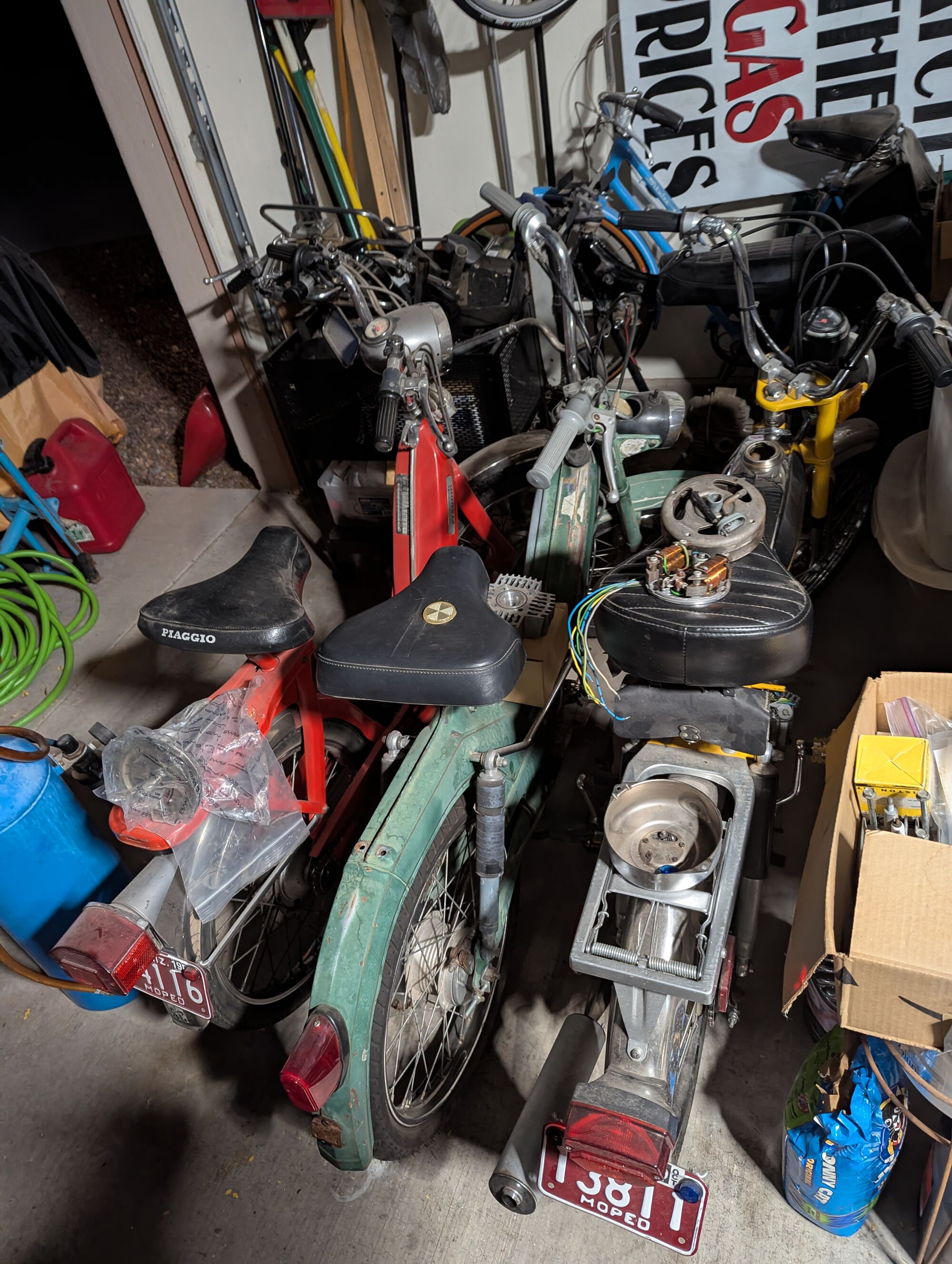 '81 Ciao SC with an Olympia 64cc kit, ported case, 13.13 SHA and a Proma Circuit pipe. '85 Maxi LS2 (2-speed hand-shift manual). '78 JC Penny Pinto. Box on right has all the critical engine bits for my '86 TG50 Gyro S.