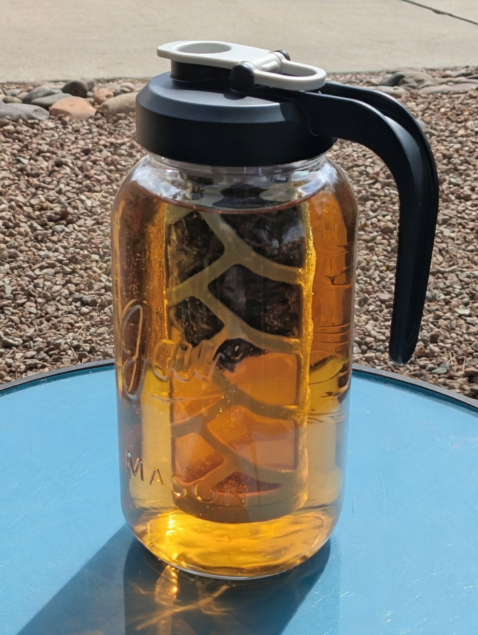 After 3.5 hours, decant, pour over ice, add a lemon and enjoy.