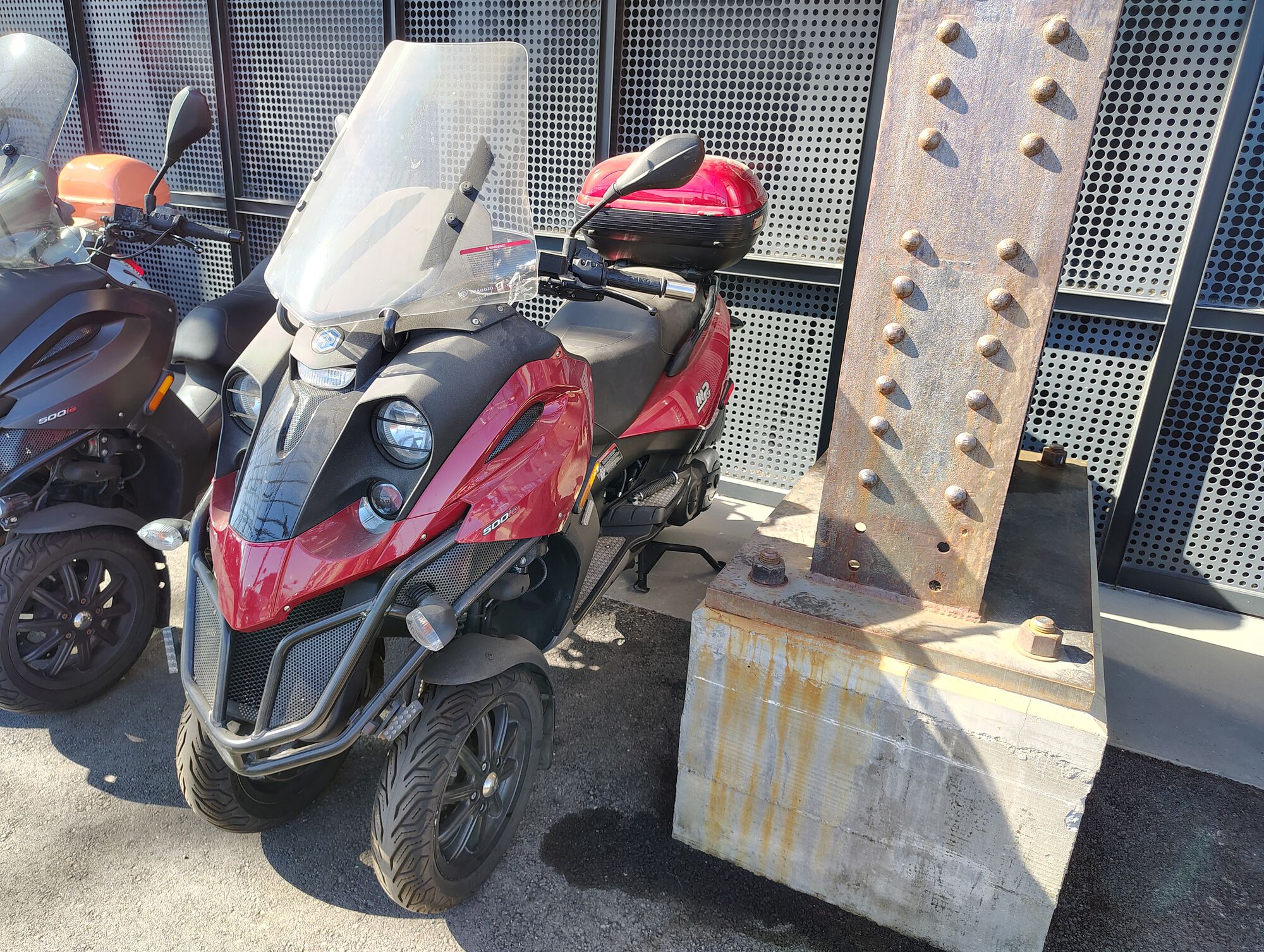 2008 MP3 500