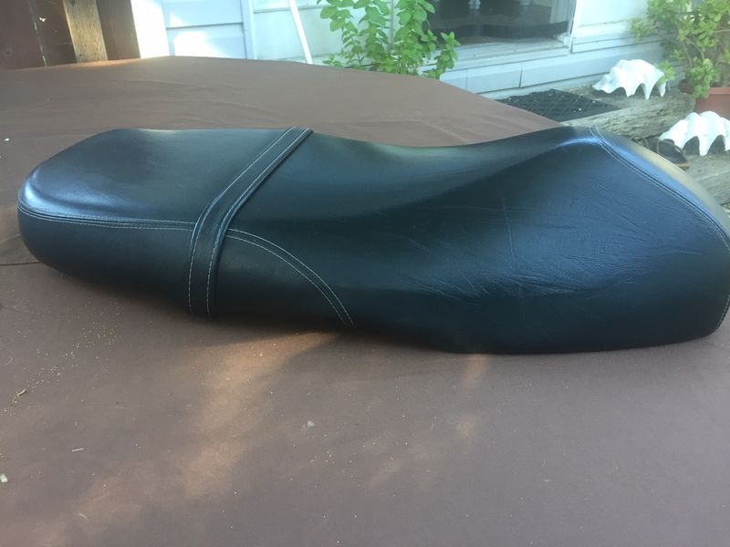 Modern Vespa [San Luis Obispo,California] Gt 200 seat fs