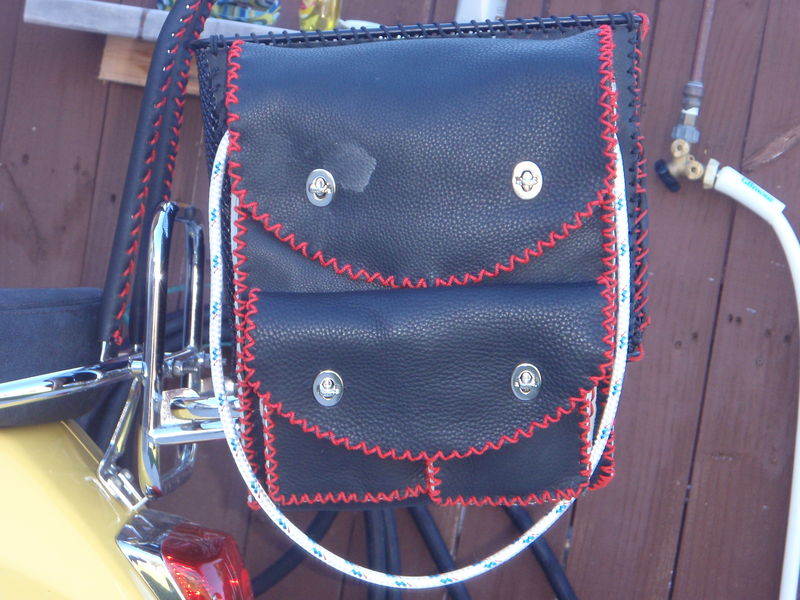 Removable shoulder bag