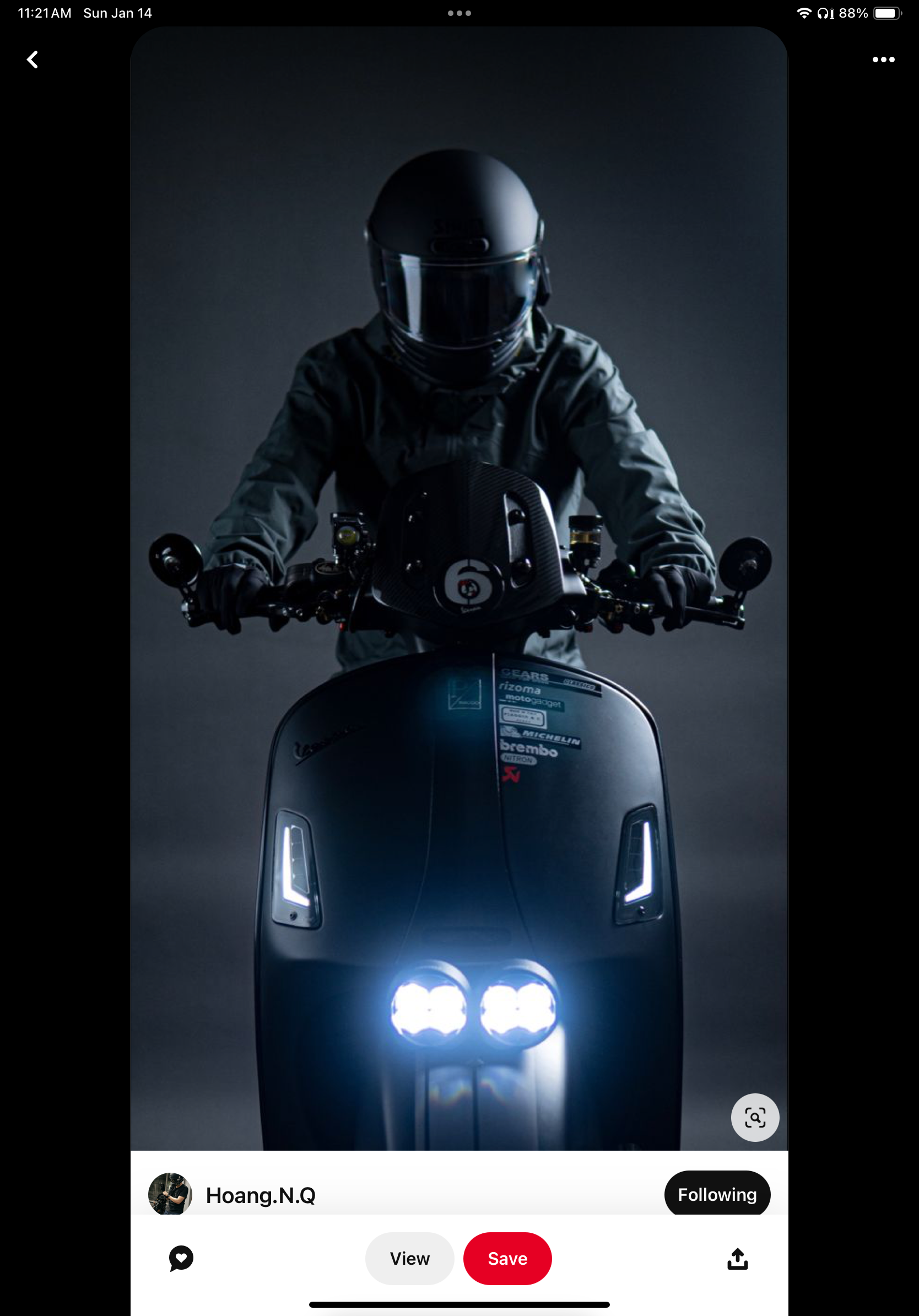 Modern Vespa Looking for these cool headlights