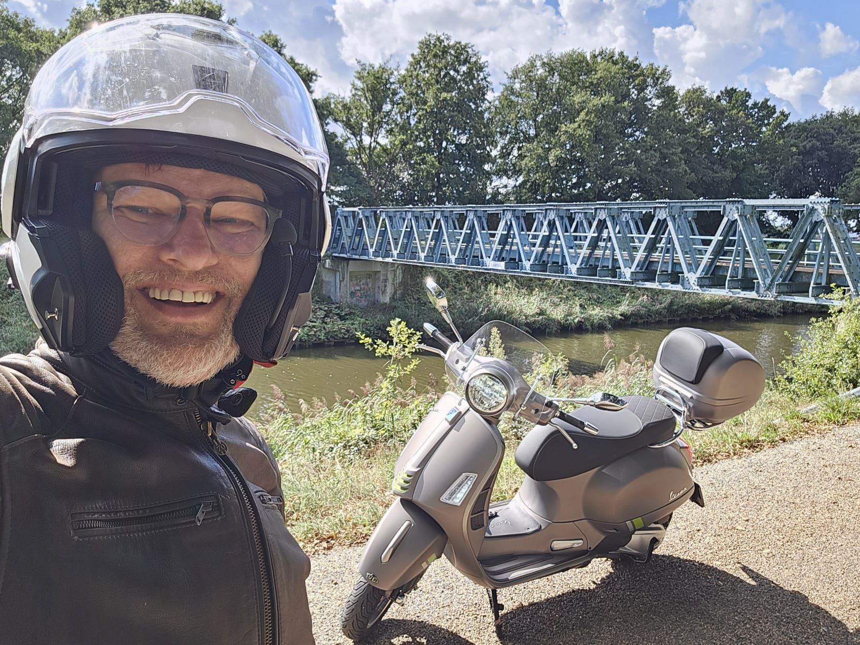 Happy face