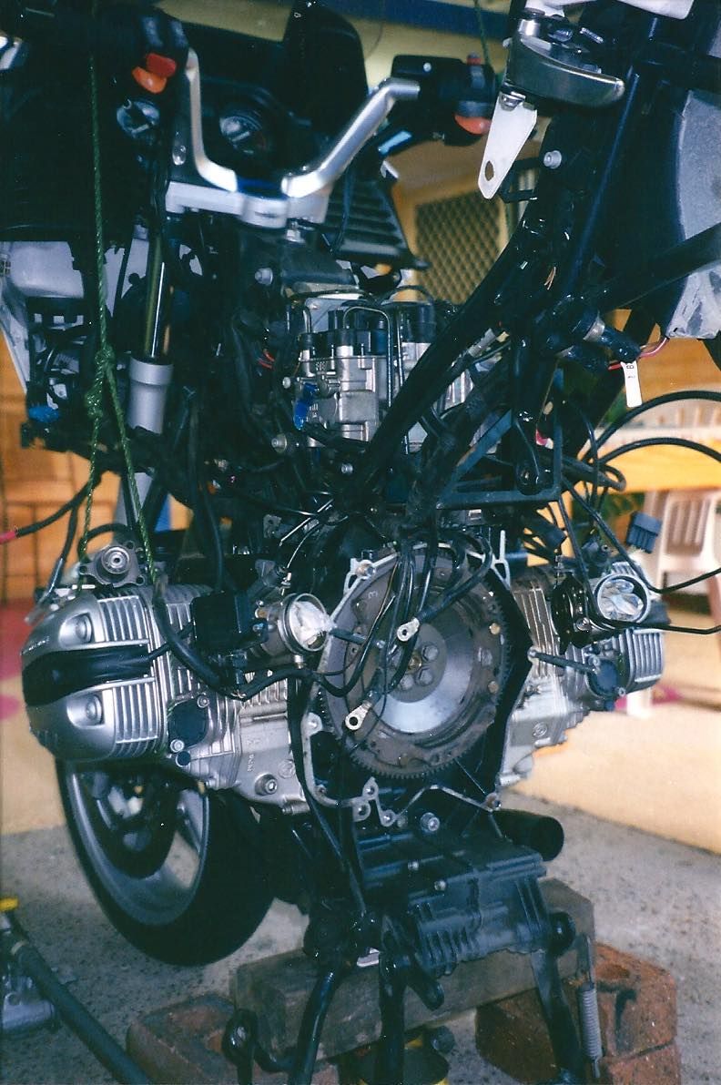 Modern Vespa : [NSR] Anyone have BMW R1100RT experience? Feedback please.
