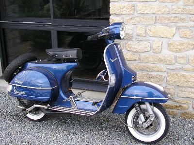 Modern Vespa : Chrome Side Panel beading/embelisher????