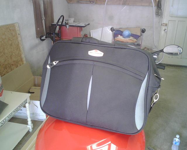 This is the $20 bag I started with, complete with zipper pockets.