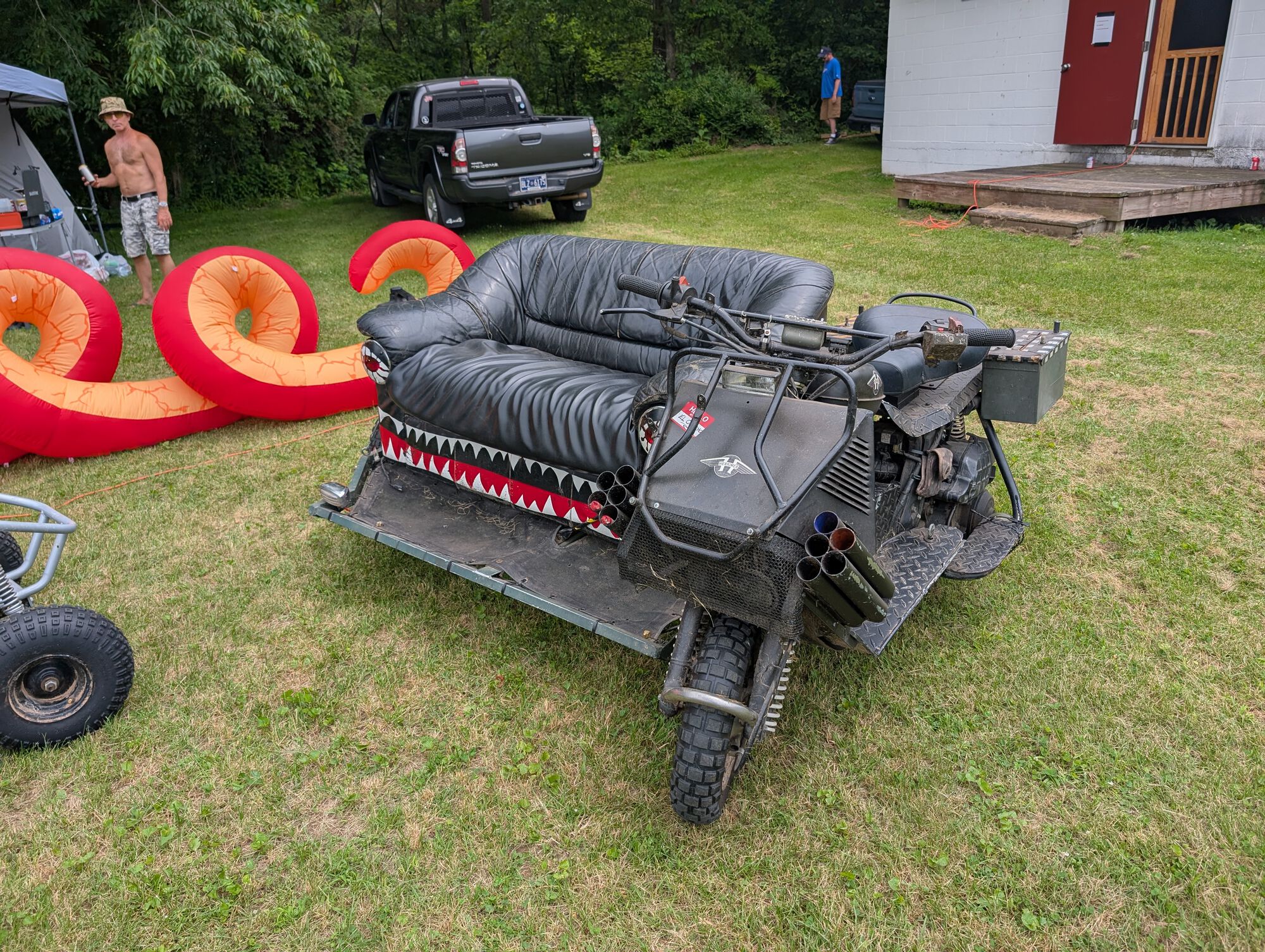 Couchzilla representin'