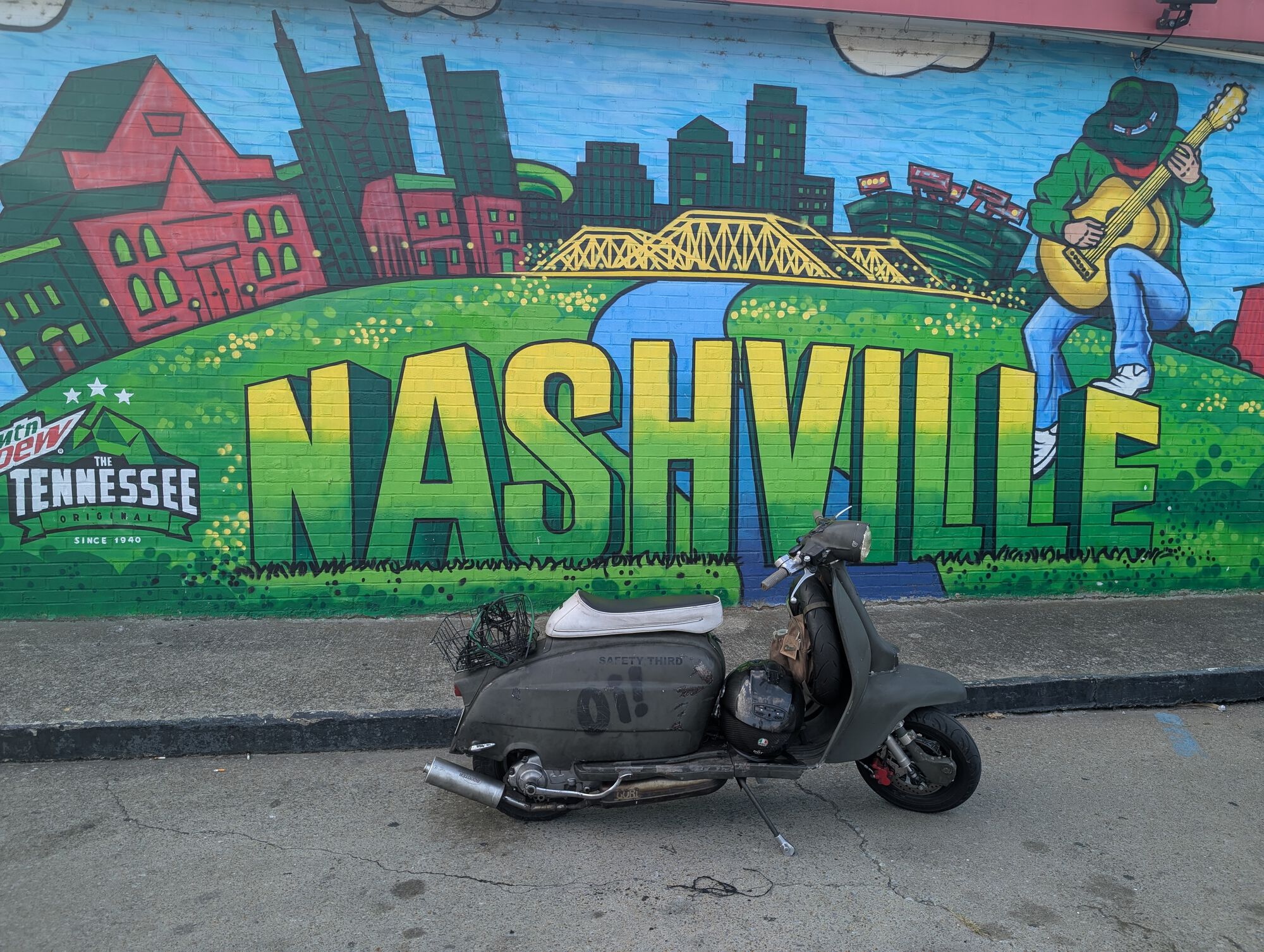 Turning lemons into mural-ade