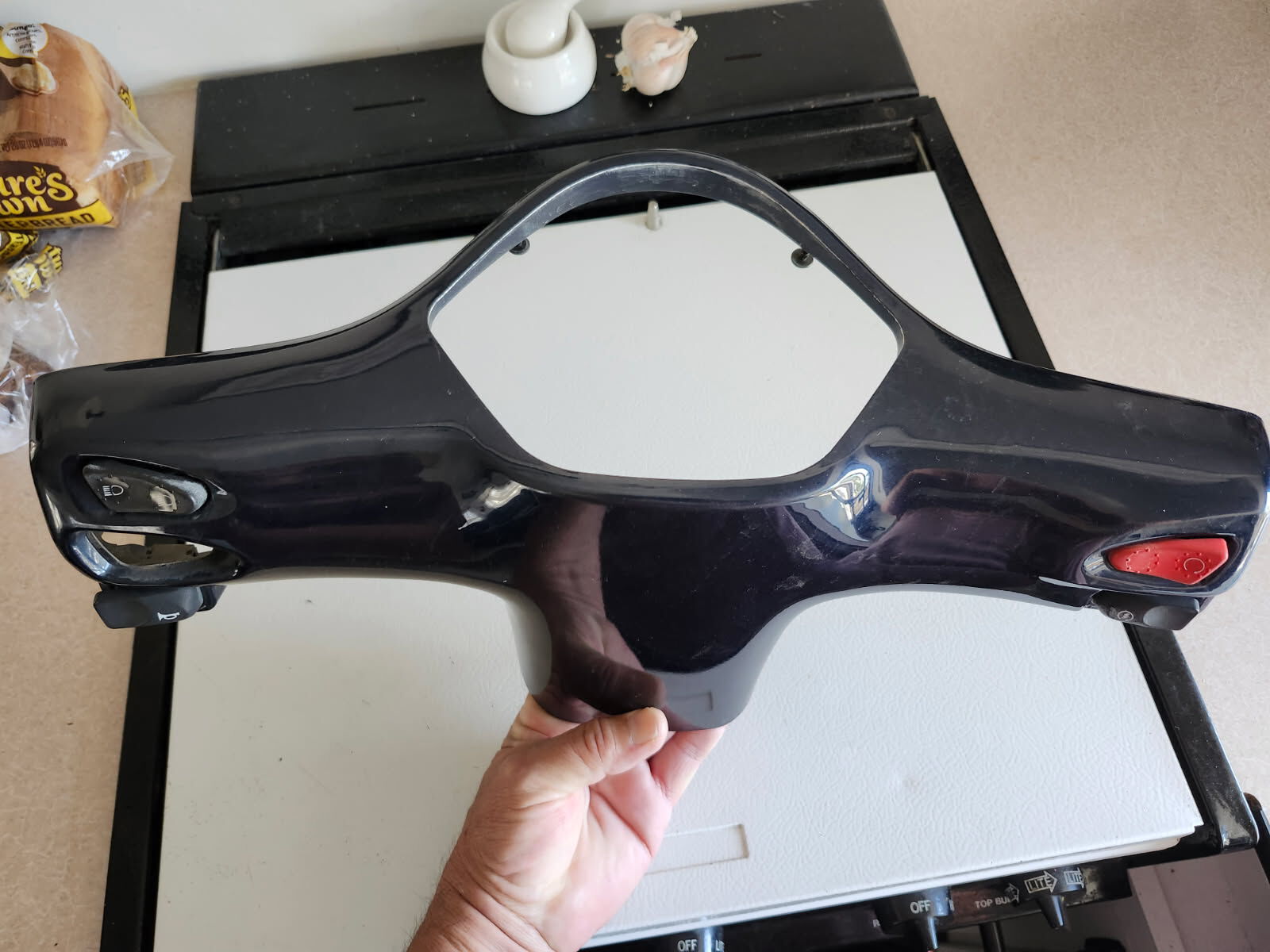 Modern Vespa : [Tucson, Arizona] 2009 GTS 250ie Rear Handlebar Cover