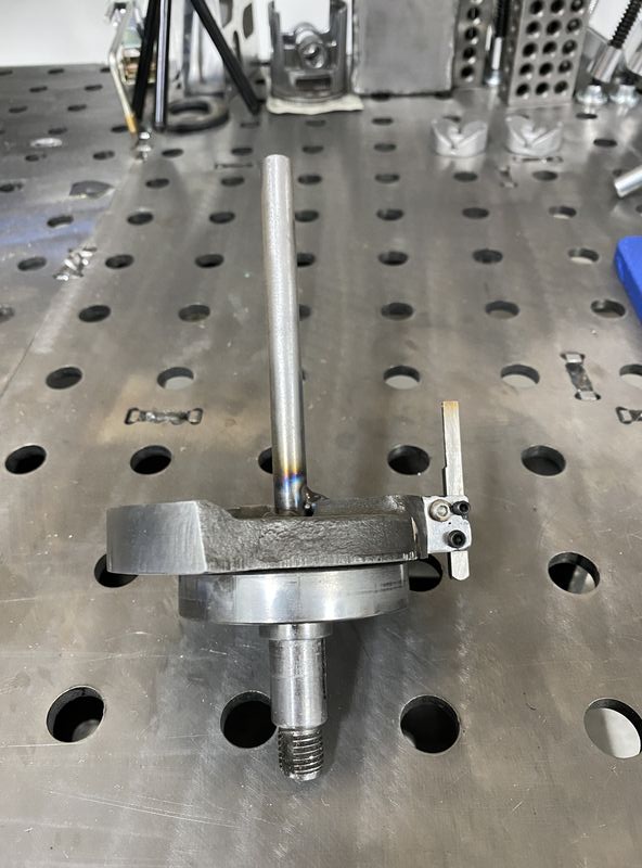 New grub screw set up visible and cutter installed