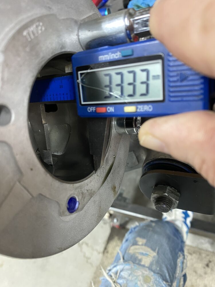 The calipers inserted