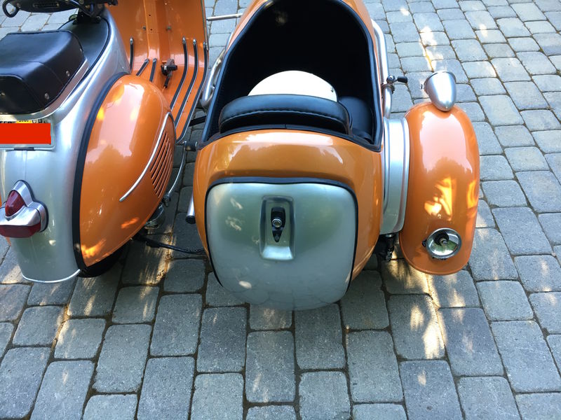 Sidecar has a boot