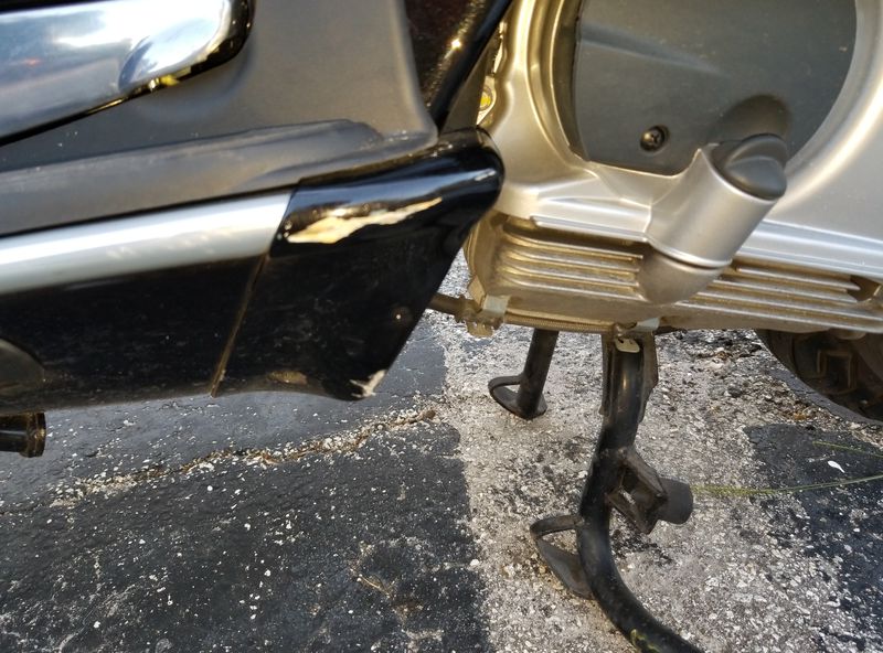 Modern Vespa touch up paint