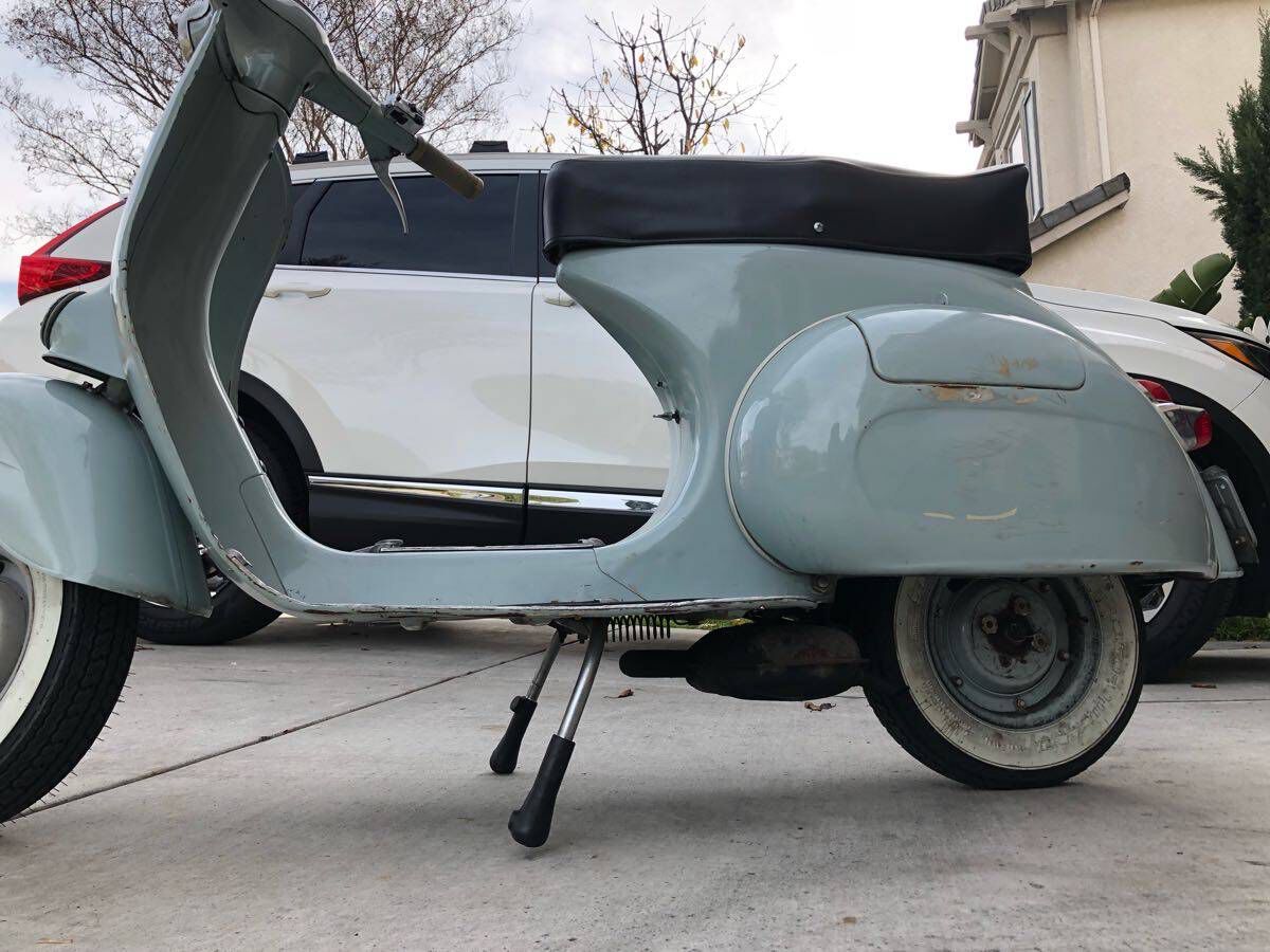 1959 Vespa VNB in Monterey, CA before tear down