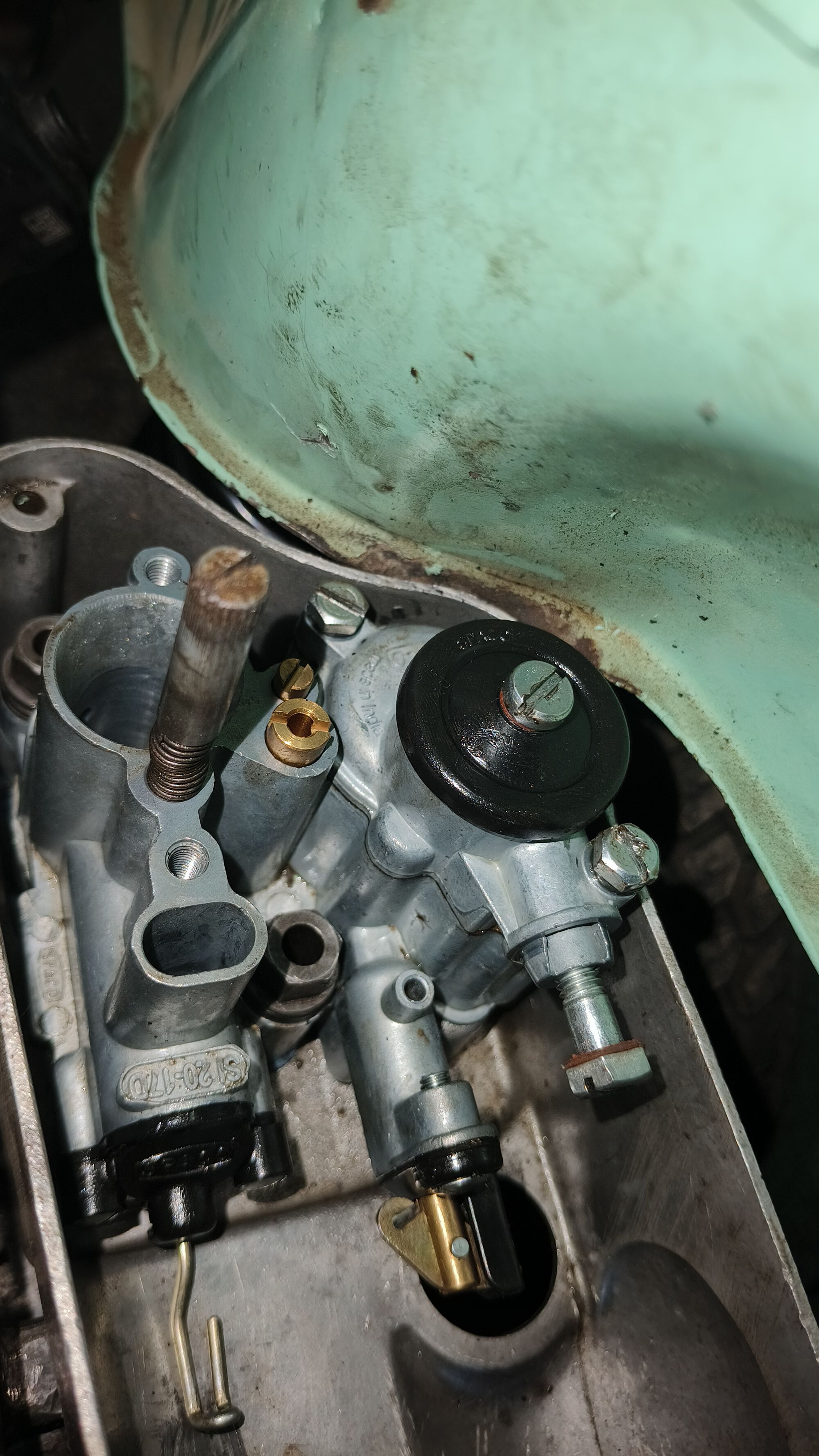Bajaj super 150 engine shift to left