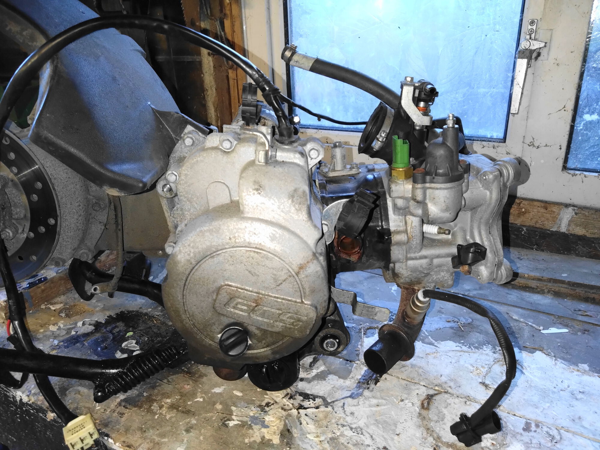 right side of engine
