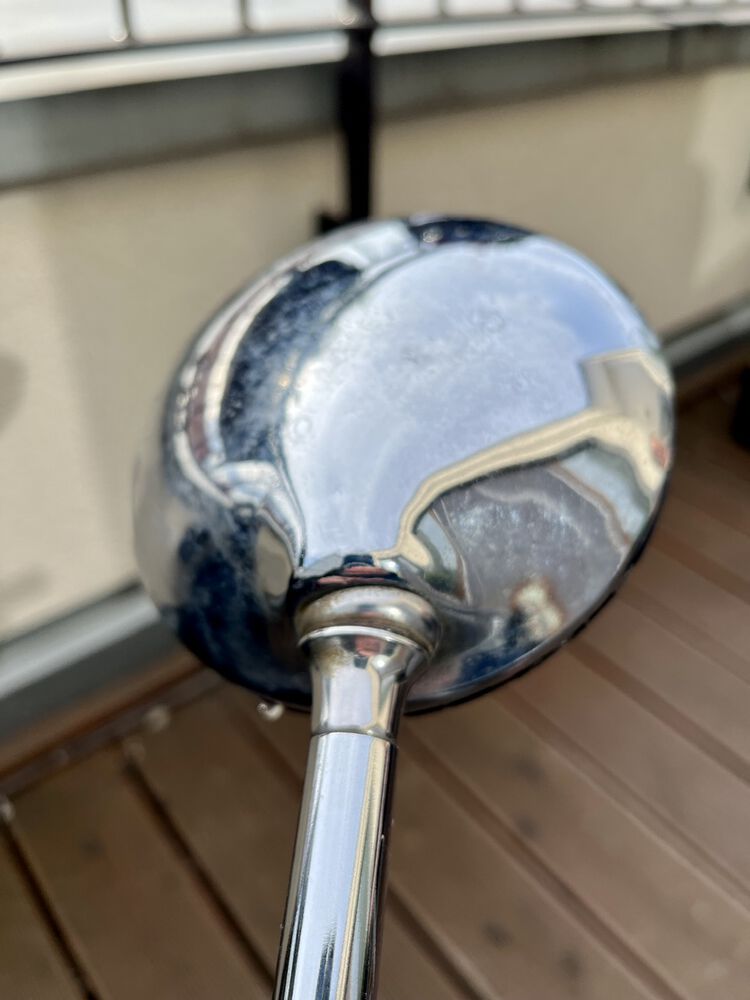 Modern Vespa Tighten mirror ball joint on LX150