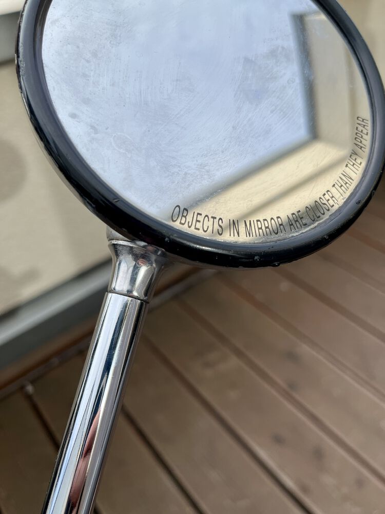 Modern Vespa Tighten mirror ball joint on LX150