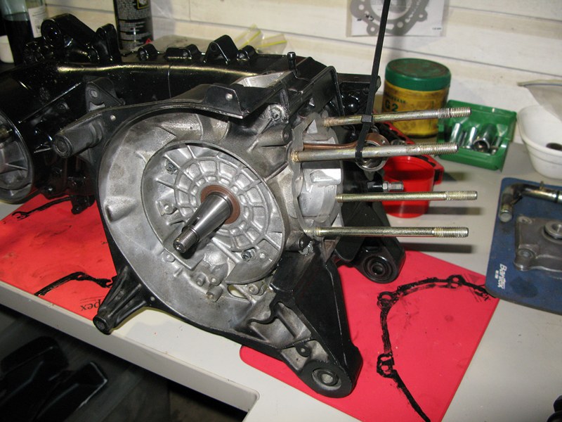 Modern Vespa : Water cooled Vespa LX 155cc 2stroke