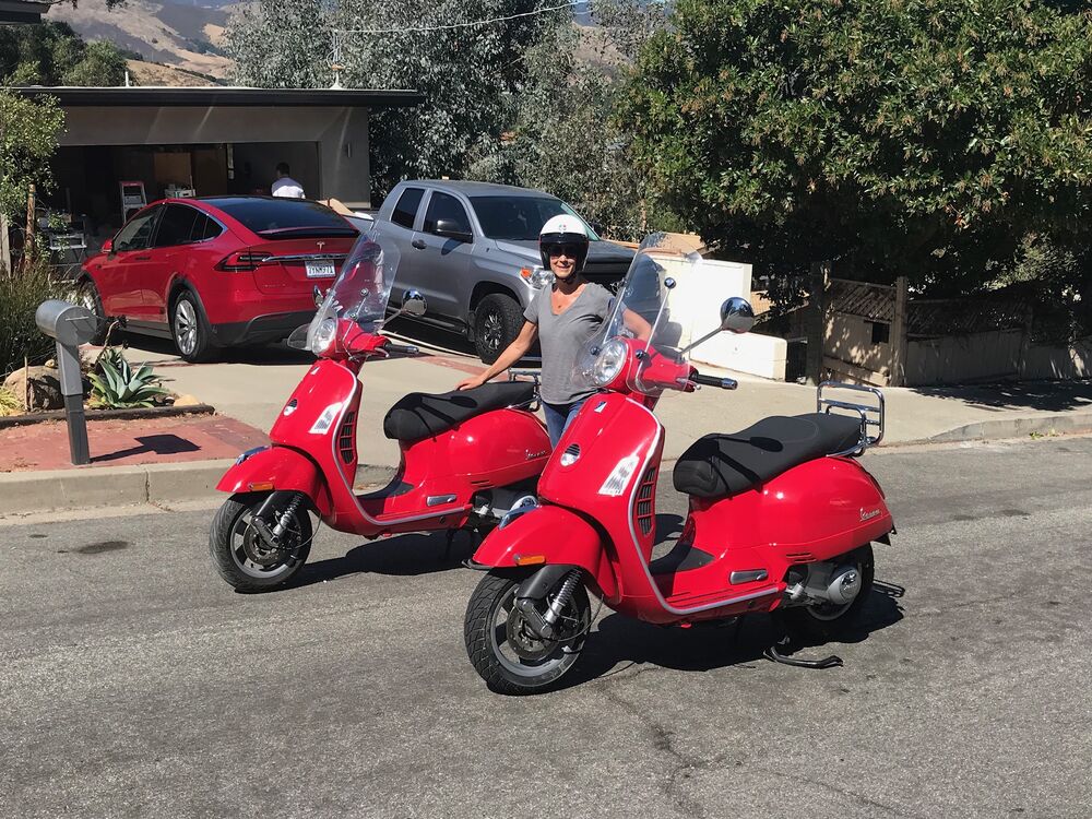 Modern Vespa SOLD! [San Luis Obispo or LA] 2007 GTS250 3500 Miles 3500.